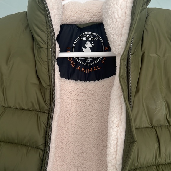 Gorgeous nearly new vest with cozy fleece interior - Picture 2 of 4